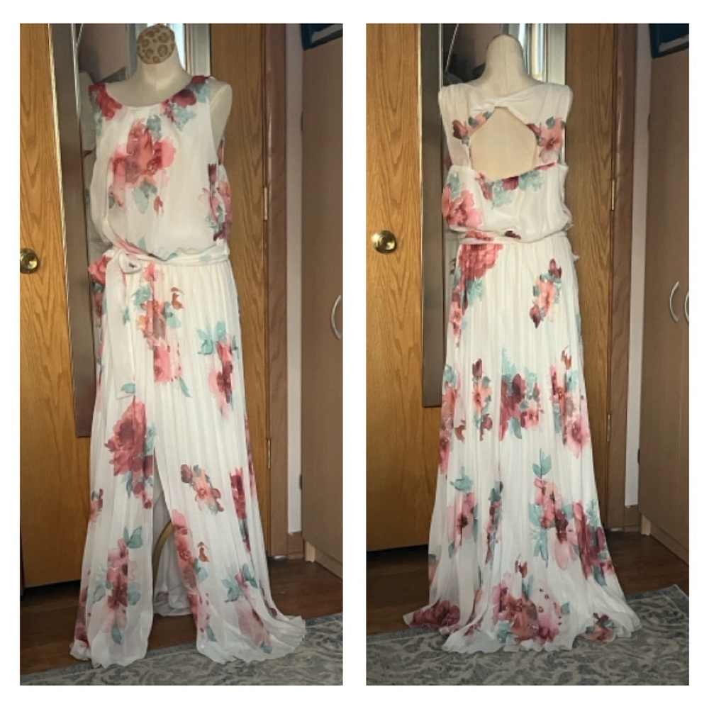Floral Sleeveless chiffon dress with front slit and keyhole back detail size 8